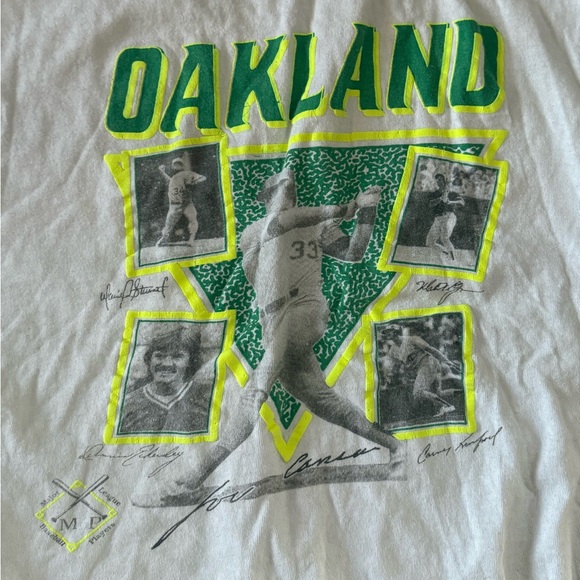 Oakland Athletics Vintage Graphic Tee - Picture 2 of 3